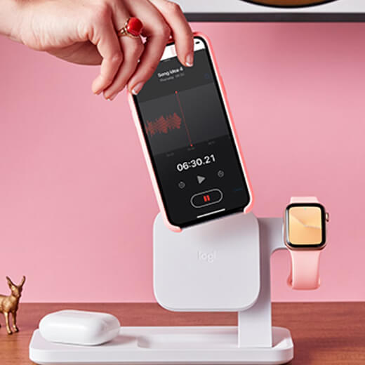 Беспроводная док-станция Logitech Powered 3-in-1 Dock для iPhone/Apple Watch/AirPods