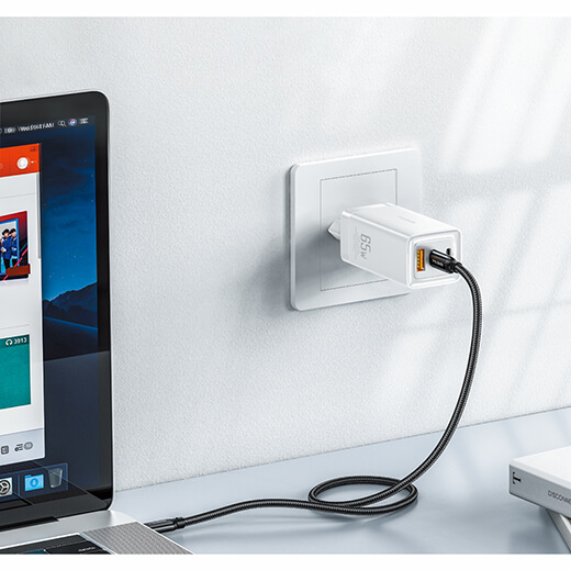 Быстрое зарядное устройство Mcdodo GaN 65W Mini Fast Charger