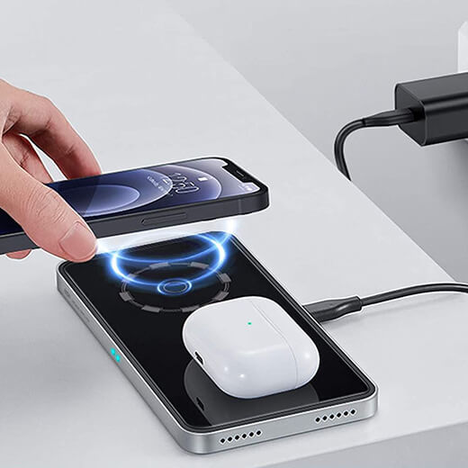 Беспроводная зарядка с MagSafe ESR HaloLock 2 in 1 Magnetic Wireless Charger для iPhone | AirPods