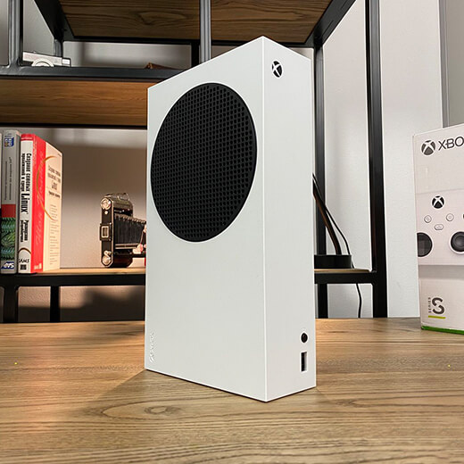 Стационарная игровая приставка Microsoft Xbox Series S 512GB новые функции
