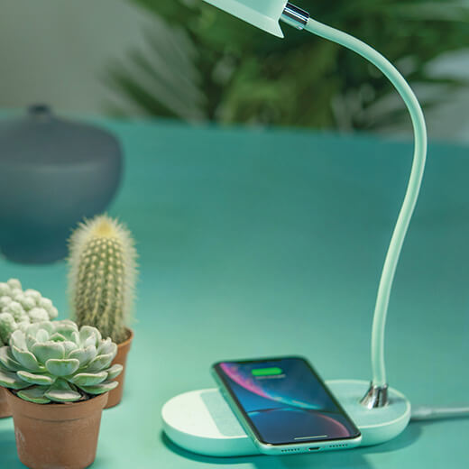 Настільна світлодіодна лампа Momax Q. Led Flex Mini з бездротовою зарядкою (10W) 