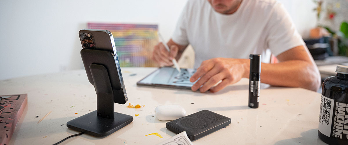 Док-станція MagSafe Mophie Snap + Wireless Stand для iPhone 14 | 13 | 12