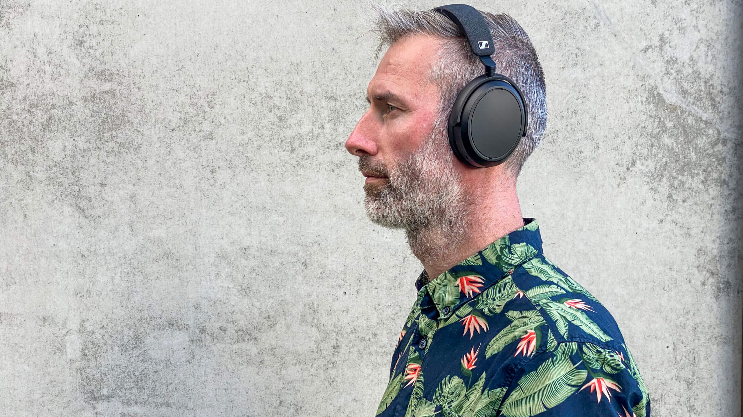 Бездротові накладні навушники Sennheiser Momentum 4 Wireless найкращі