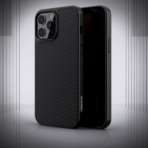 Надежный карбоновый чехол Nillkin Synthetic Fiber Series для iPhone 13