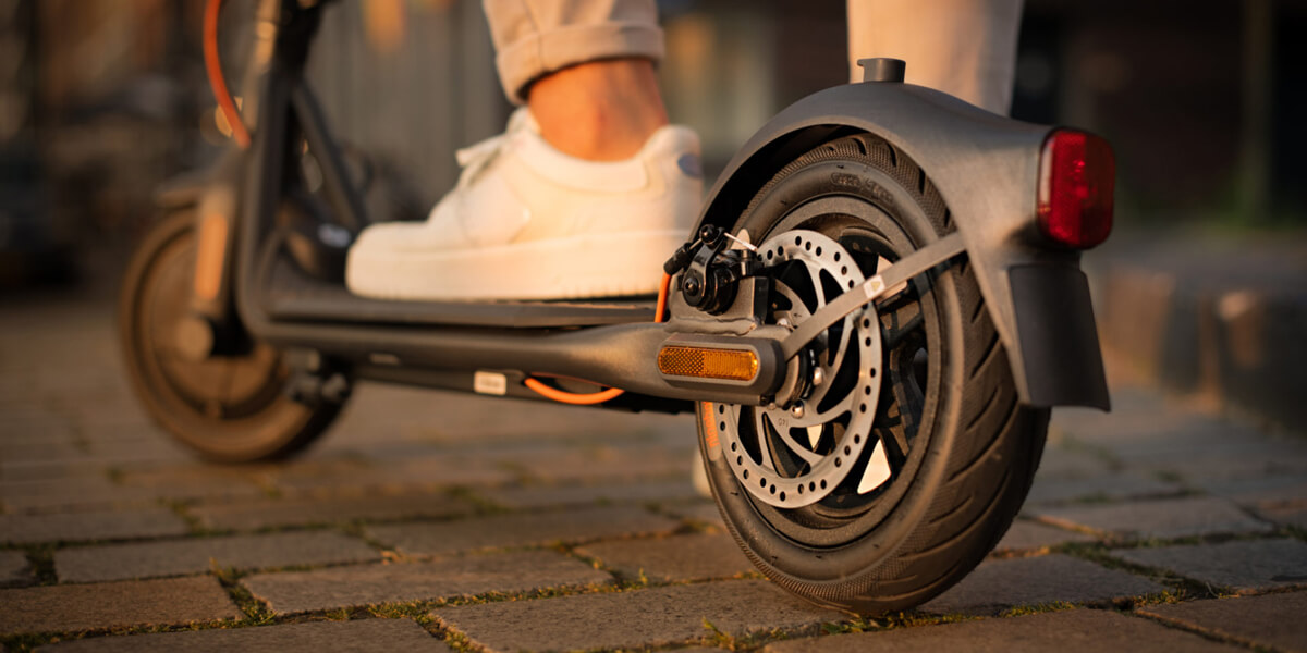 Купити електросамокат Ninebot KickScooter by Segway F30E, Київ.