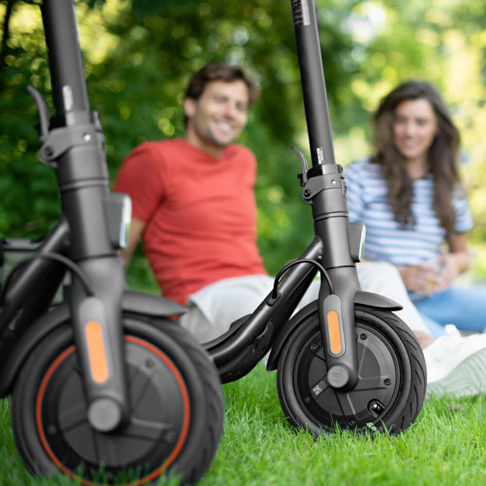Цена электросамоката Ninebot KickScooter by Segway F40E в Киеве