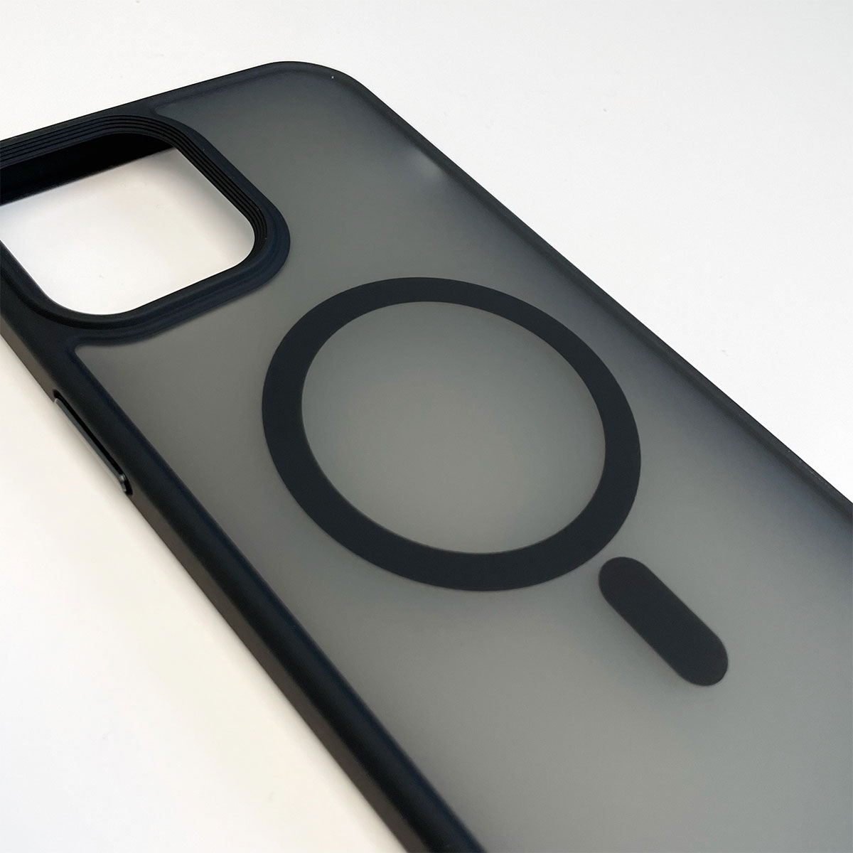 Чохол oneLounge 1Mag Pro MagSafe Black для iPhone 12 Pro Max