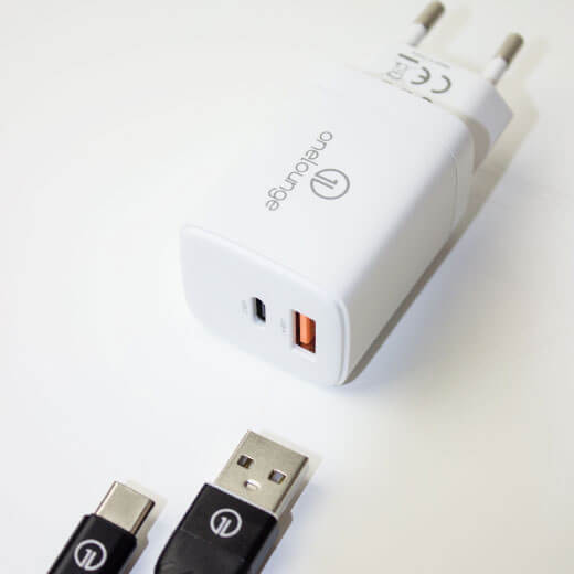 Зарядное устройство oneLounge 1Power PD 20W USB-C + USB-A Применение