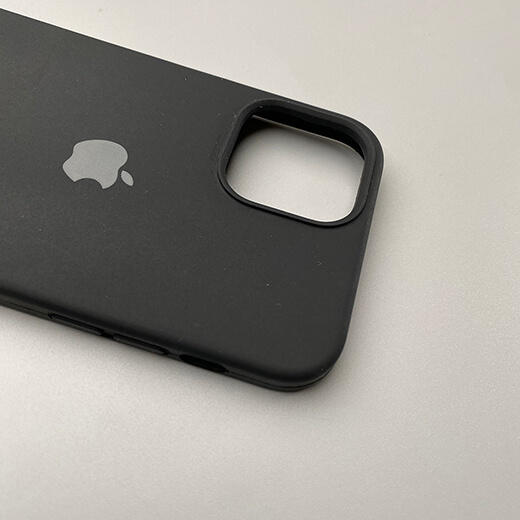 Черный силиконовый чехол iLoungeMax Silicone Case для iPhone 12 | 12 Pro OEM