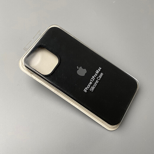 Черный силиконовый чехол iLoungeMax Silicone Case для iPhone 12 Pro Max OEM