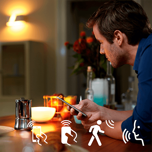 Умные светодиодные лампочки Philips Hue GU10 White Ambiance