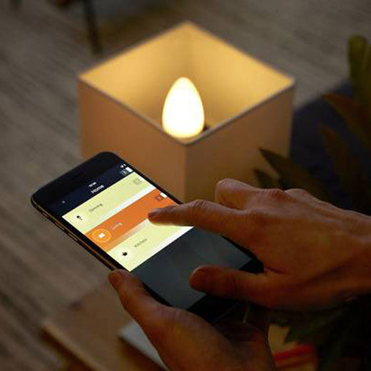 Розумні світлодіодні лампи Philips Hue Single bulb E14 Apple HomeKit