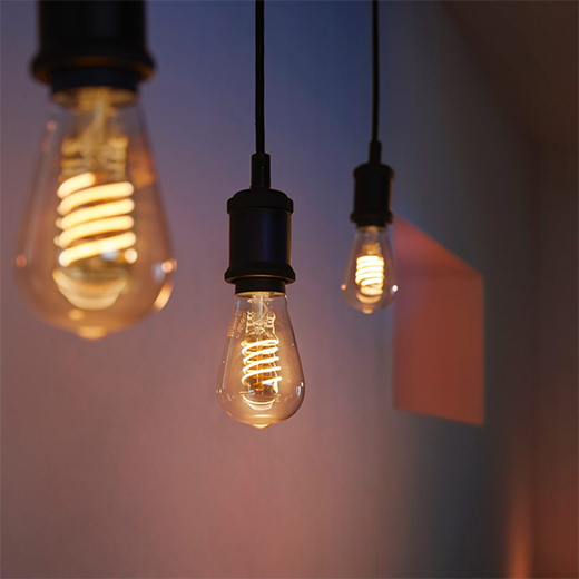 Розумна LED лампочка Philips Hue White Filament 1-pack ST19 E26 Edison (1 шт.)
