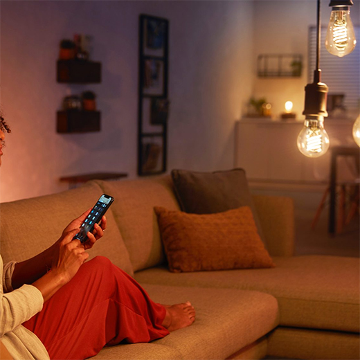 Умная светодиодная лампочка Philips Filamen G93 Filament Apple HomeKit