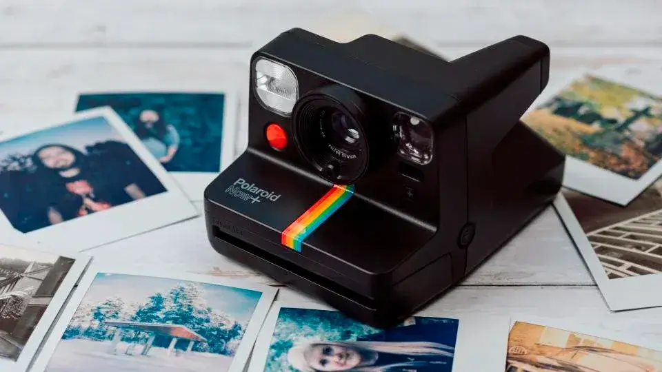 Фотокамера моментальной печати Polaroid Now+ White особенности камеры