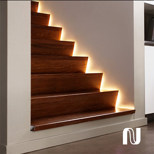 Светодиодная лента Hue Ambiance Lightstrip Plus V4 2м HomeKit (базовый комплект)