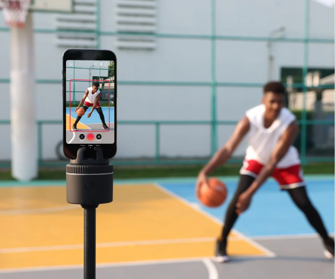 Розумний штатив Pivo Pod Silver з датчиком руху на основі AI та обертанням на 360 ​​&deg; для iPhone