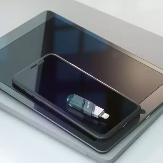 Флешка SanDisk iXpand Flash Drive Flip для iPhone | iPad | MacBook 32GB обзор
