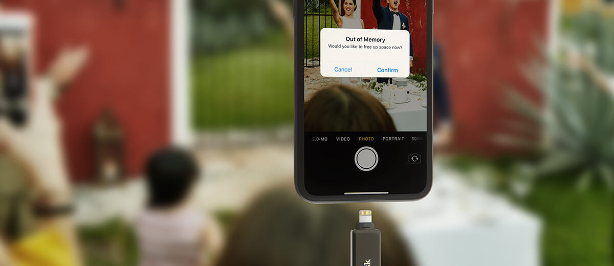 Флеш-накопитель SanDisk iXpand Luxe для iPhone и USB Type-C 128GB
