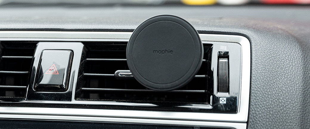 Магнитный автодержатель MagSafe Mophie Snap Vent Mount