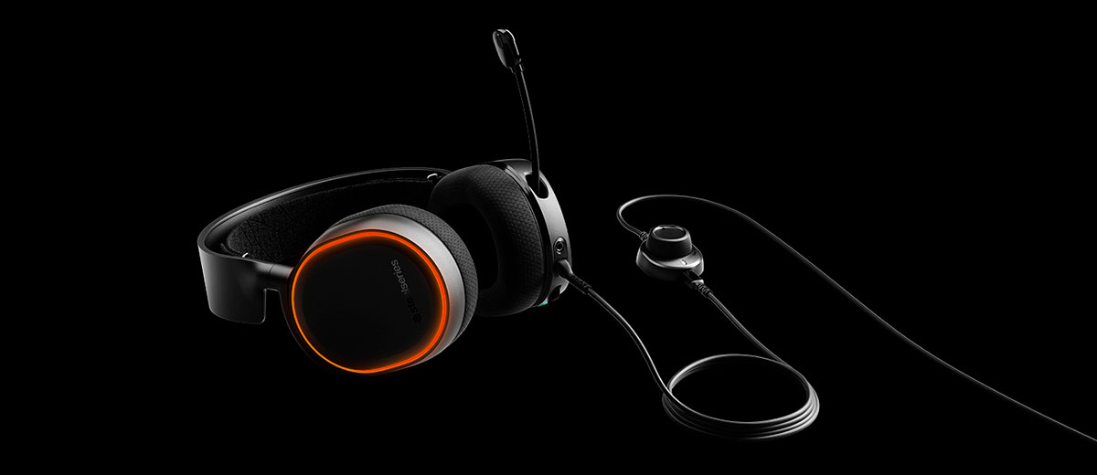 Дротова ігрова комп'ютерна гарнітура SteelSeries Arctis 5 з RGB-підсвічуванням
