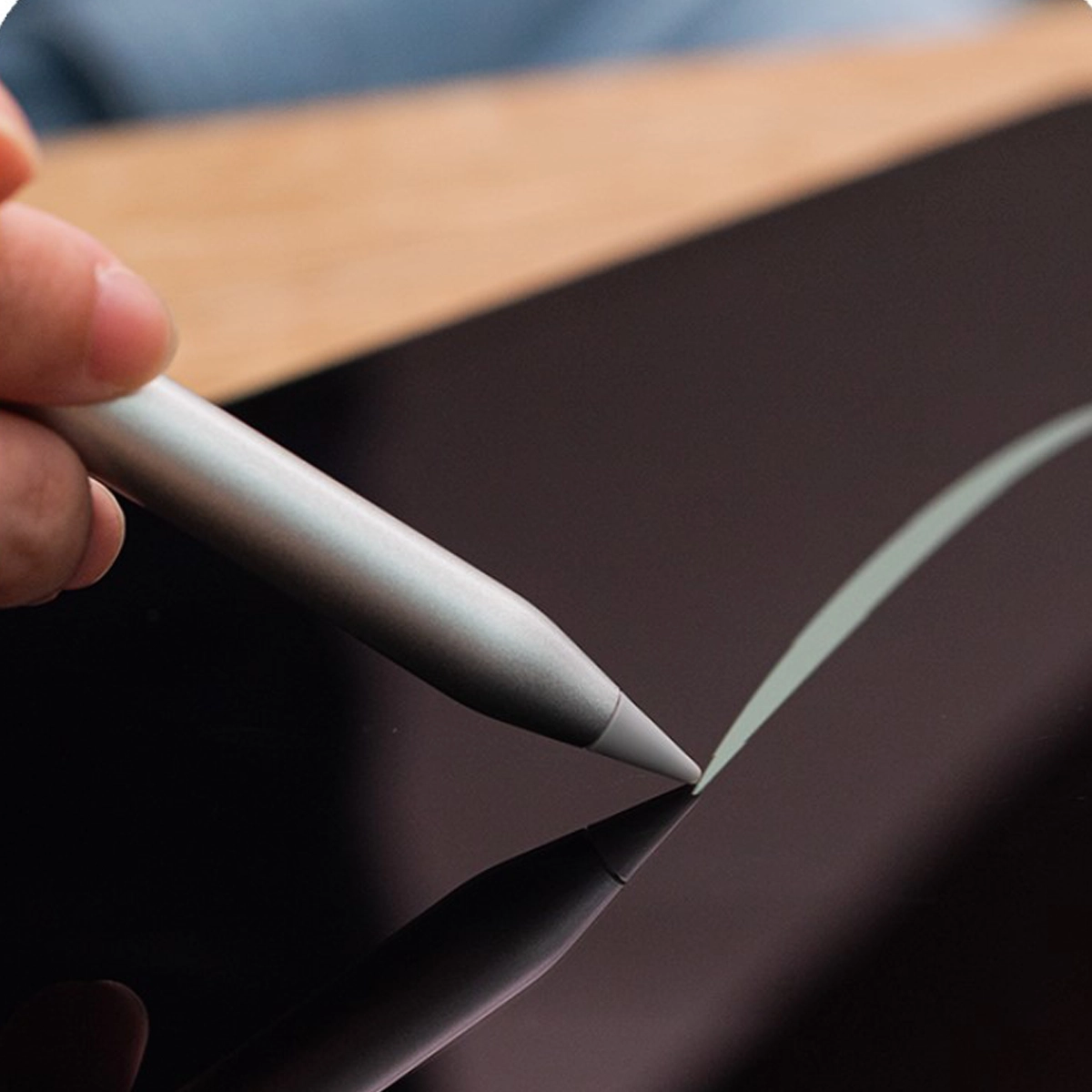 Стилус с магнитным креплением Adonit NEO для iPad с чувствительностью к нажатию и распознаванию ладони.