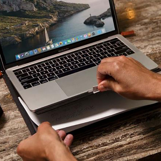 Шкіряний чохол-папка Twelve South Journal Cognac для MacBook Pro 13 & quot ; 