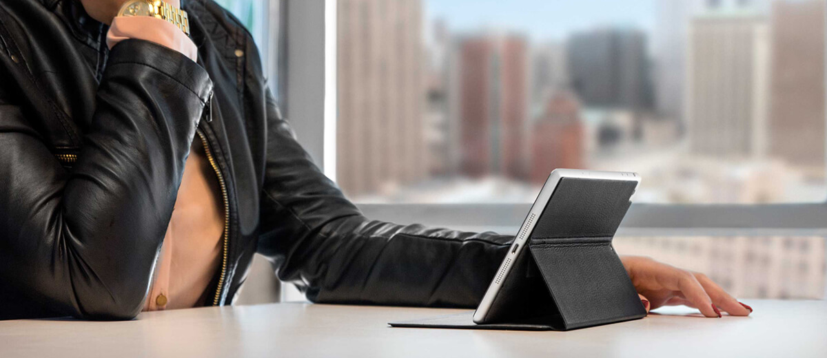 Чехол-книжка Twelve South SurfacePad Black для iPad mini 5