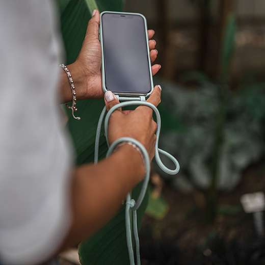 Чехол Woodcessories Necklace Bio AM Cool Grey для iPhone 11 Pro