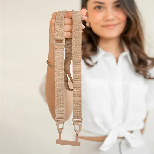 Еко-чохол з ремінцем Woodcessories Case with Strap Taupe Brown для iPhone 14 Pro тільки екологічні матеріали