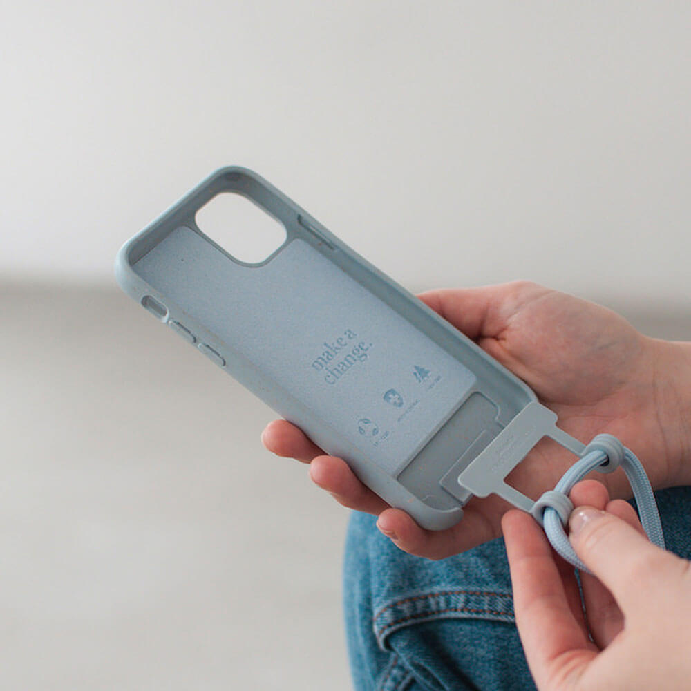 Екологічний чохол 2-в-1 Woodcessories Crossbody Case Pastel Blue для iPhone 13 Pro