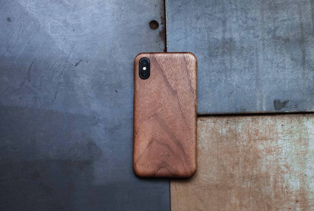 Дерев'яний чохол Woodcessories Slim Case Walnut для iPhone 11
