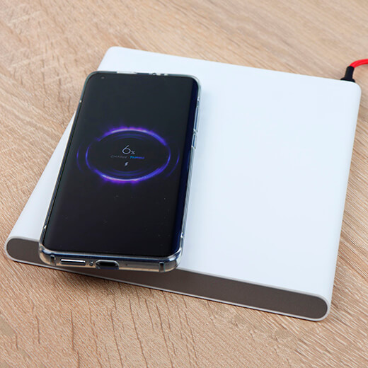 Беспроводное зарядное устройство Xiaomi Mi Smart Tracking Charging Pad 20 Вт