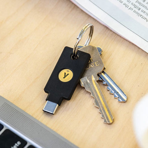 Что такое электронный защитный FIDO ключ Yubico YubiKey 5C NFC