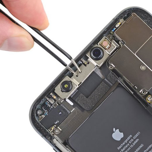 Замена фронтальной камеры iPhone 11