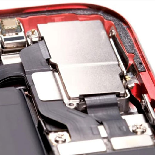 Замена задней камеры iPhone 11
