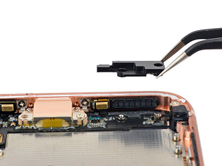 Замена микрофона iPhone