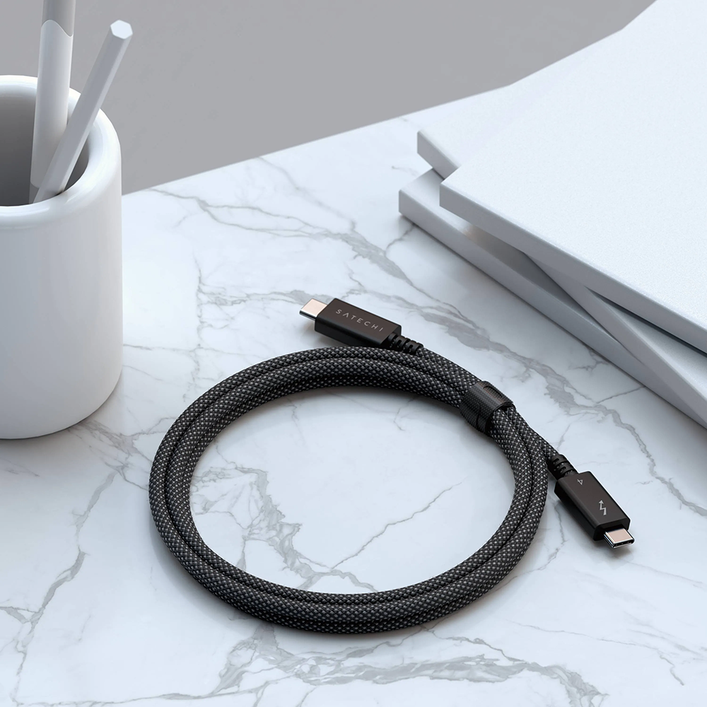 Новинка Satechi USB-C to USB-C Cable