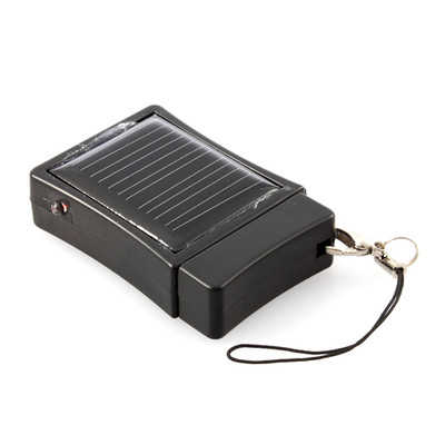 solar-power-external-battery-charger-iphone-ipod-1